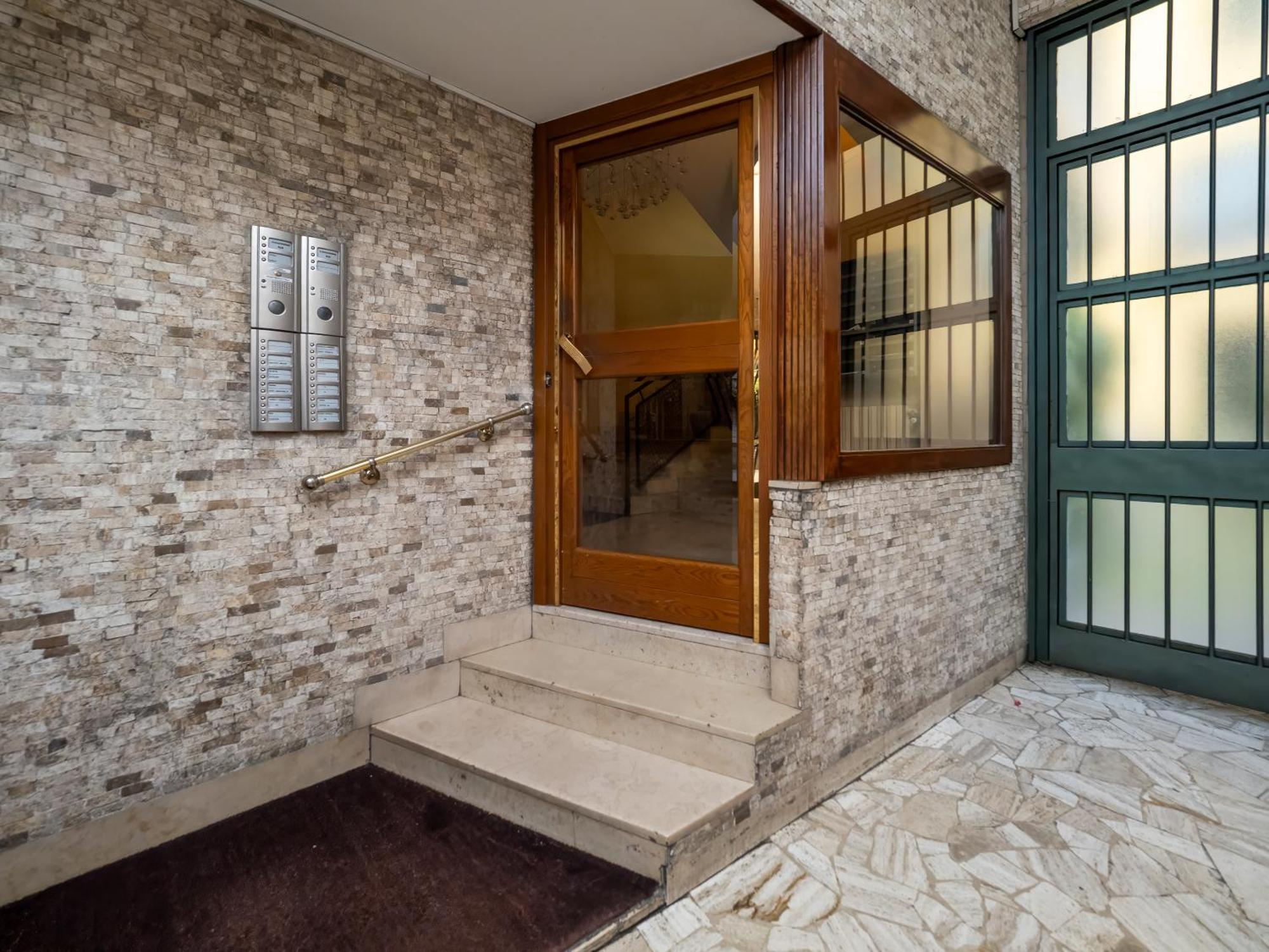 Appartamento Da Enzo Milano Centro Exterior photo